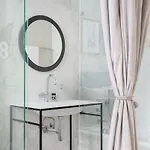 Appartement Guestready - Wonderful 2br Flat In The Centre Lissabon
