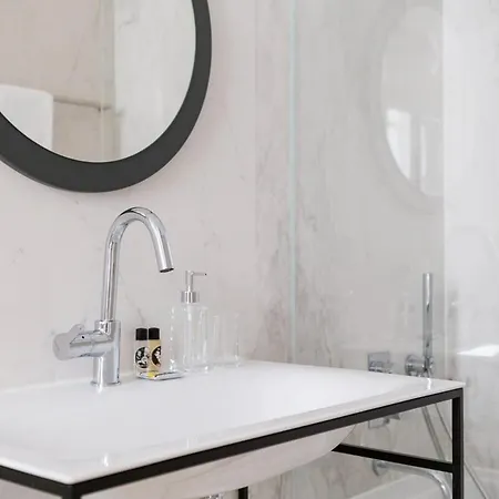 Lägenhet Guestready - Wonderful 2br Flat In The Centre *